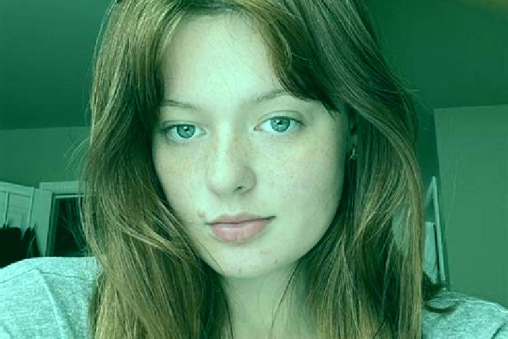 Hazel, 23, a red grey-eyed mixed companion based in Timmerlah. Offering CIM, Duos, Dinner Date. Available for incall and outcall, day and evening dates.