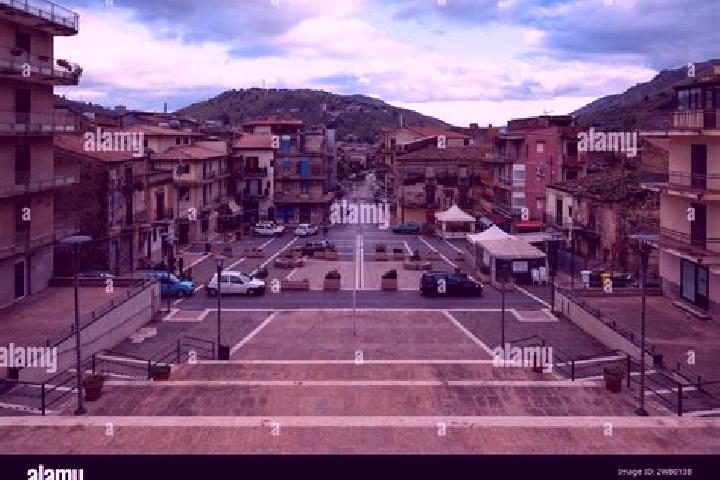 Hazel, 23 — Escort in Belmonte Castello, Italy