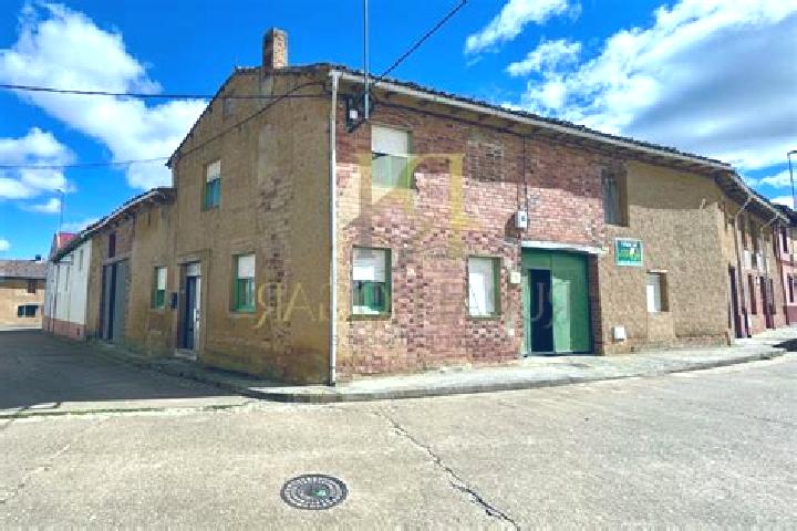 Hazel, 23 — Escort in Corbillos de los Oteros, Spain