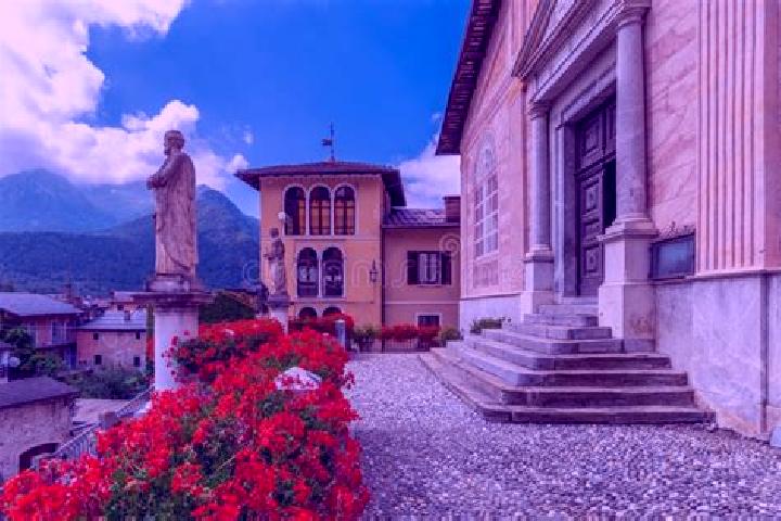 Hazel, 23 — Escort in Entracque, Italy