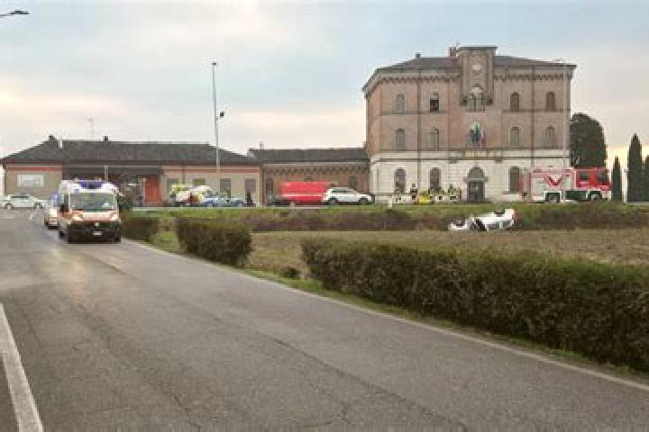 Hazel, 23 — Escort in Gadesco-Pieve Delmona, Italy
