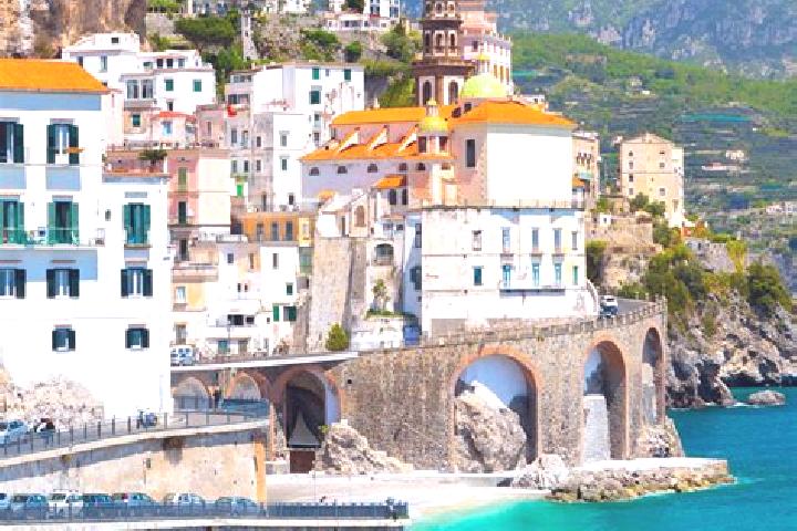 Hazel, 23 — Escort in Monteombraro, Italy