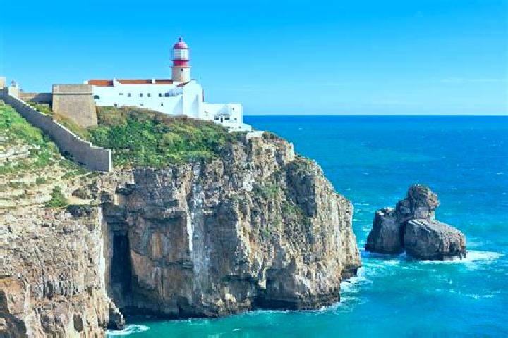 Hazel, 23 — Escort in Sagres, Brazil