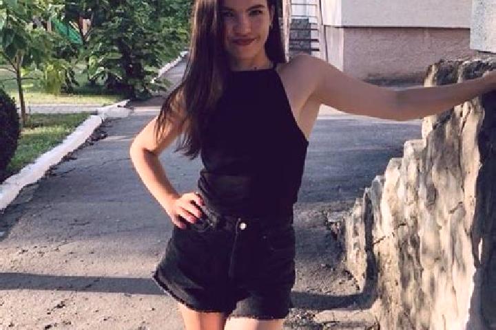 Hazel, 23 — Escort in Shumsk, Ukraine