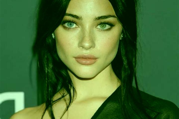 Hazel, 24, a black blue-eyed latina companion based in Tieli. Offering Overnight, Erotic Massage, BDSM, CIM. Available for incall and outcall, overnight book...