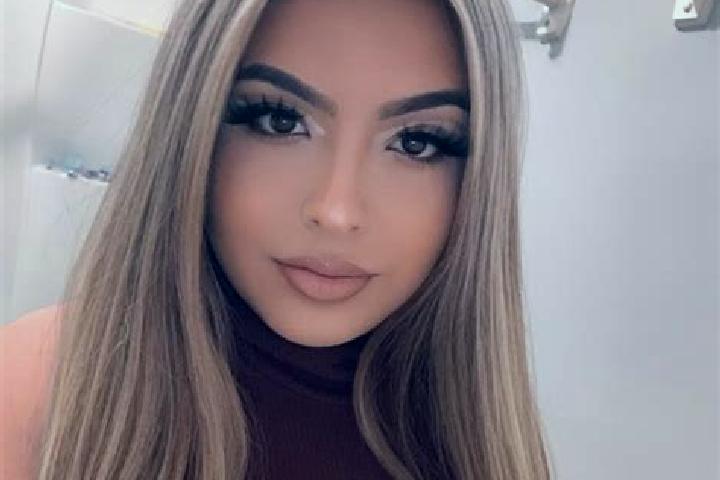 Hazel, 24, a blonde amber-eyed latina companion based in Conchopata. Offering Striptease, Travel Companion, CIM. Available for incall and outcall, day and ev...