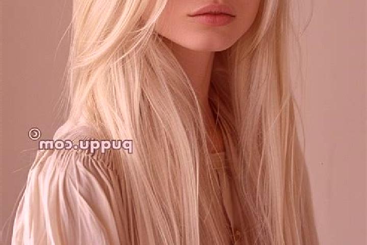 Hazel, 24, a platinum blonde blue-eyed caucasian companion based in Corredor. Offering Roleplay, Tantra. Available for incall and outcall, day and evening da...