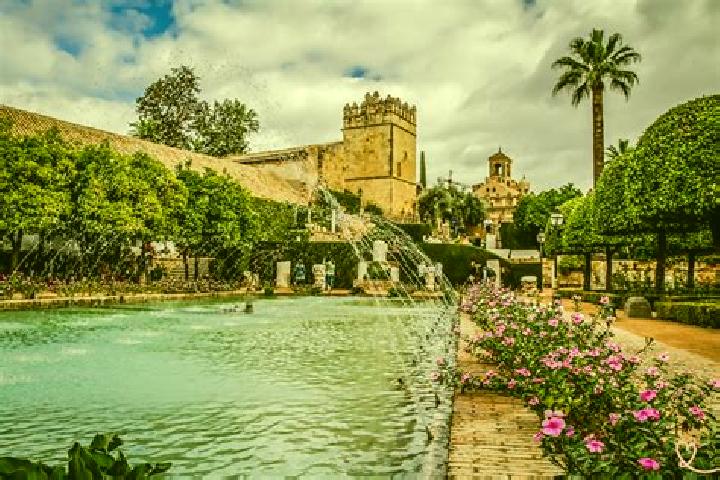 Hazel, 24 — Escort in Alcazar de San Juan, Spain