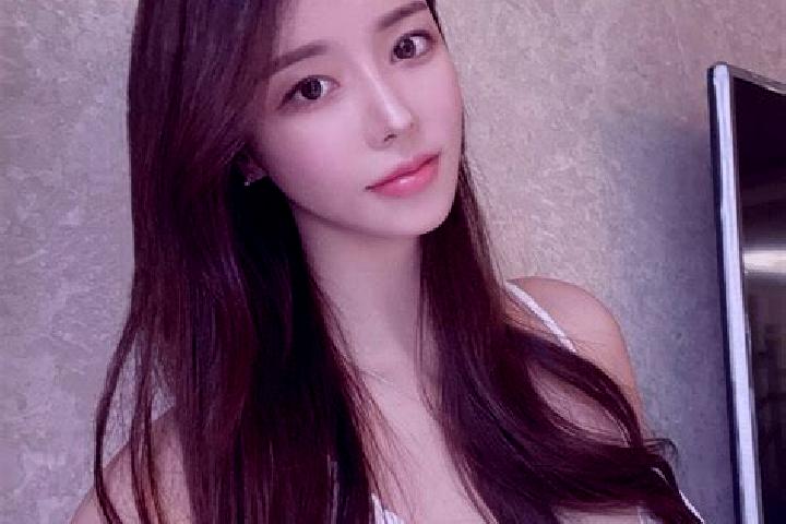Hazel, 24 — Escort in Biashizang, China