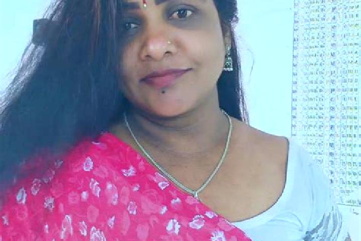Hazel, 24 — Escort in Dhana, India