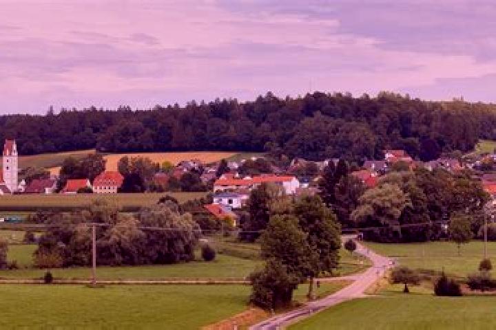 Hazel, 24 — Escort in Grumbach, Germany