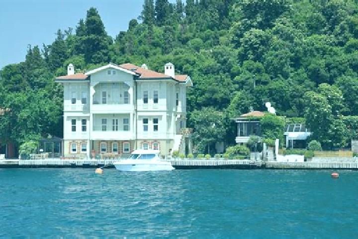 Hazel, 24 — Escort in Kanlica, Turkey