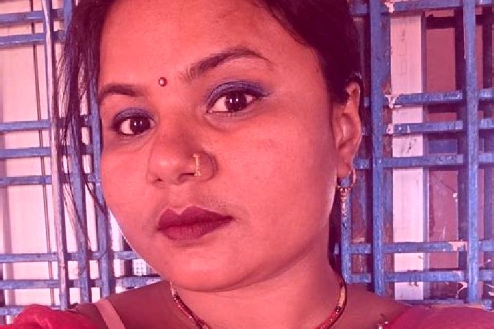 Hazel, 24 — Escort in Obra, India