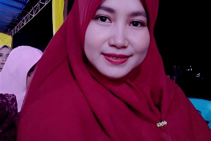Hazel, 24 — Escort in Salakan, Indonesia