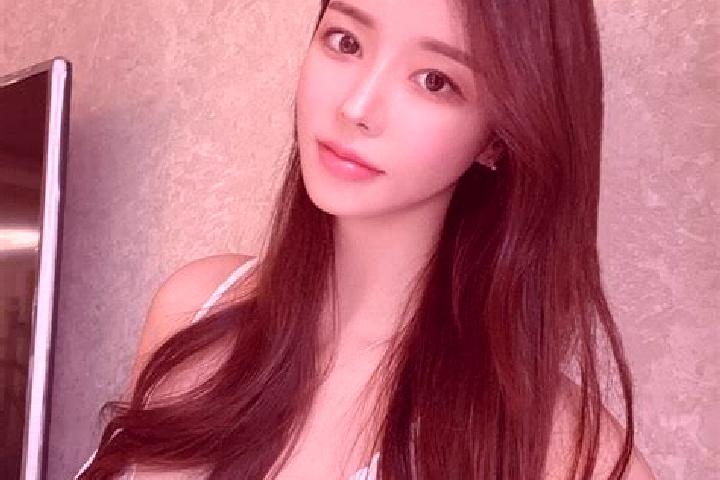 Hazel, 24 — Escort in Siquanpu, China