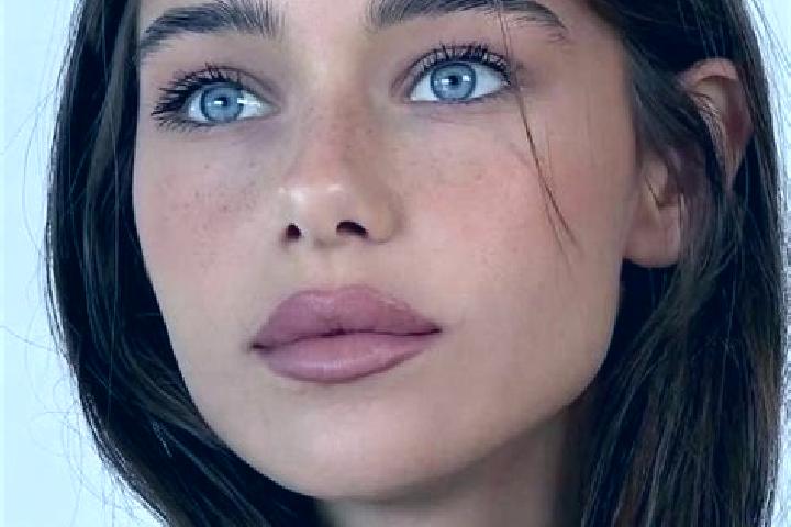Hazel, 25, a brunette brown-eyed middle eastern companion based in Chua Hang. Offering Prostate Massage, Girlfriend Experience, Erotic Massage, Deep French K...