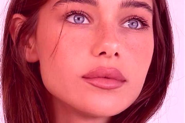 Hazel, 25, a brunette brown-eyed mixed companion based in Nermed. Offering A-Level, Striptease, 69. Available for incall and outcall, day and evening dates.