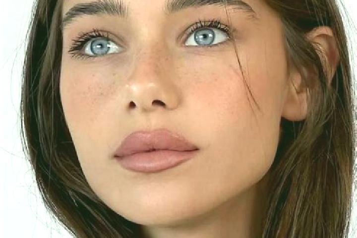 Hazel, 25, a brunette grey-eyed mixed companion based in Pushkar. Offering Massage, Fetish, Overnight. Available for incall and outcall, day and evening dates.