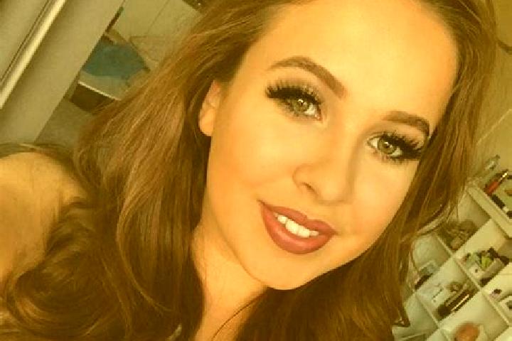 Hazel, 25, a dark blonde amber-eyed caucasian companion based in Lafigue. Offering 69, Prostate Massage, Deep French Kissing, Domination. Available for incal...