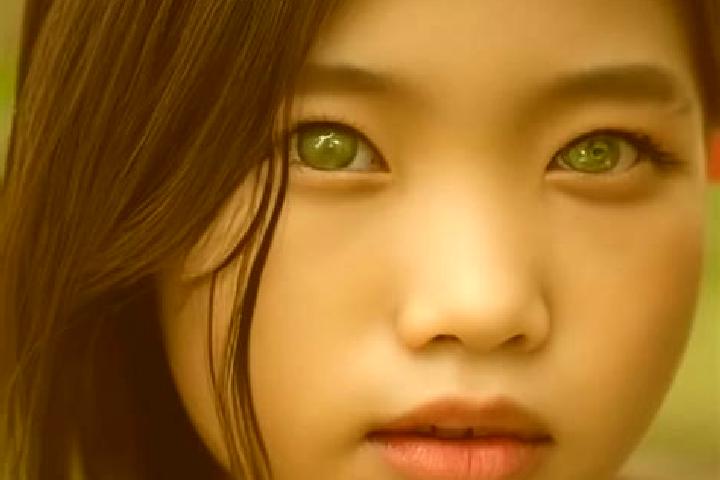 Hazel, 25, a red green-eyed asian companion based in Egletons. Offering Erotic Massage, Prostate Massage, Couples. Available for incall and outcall, overnigh...