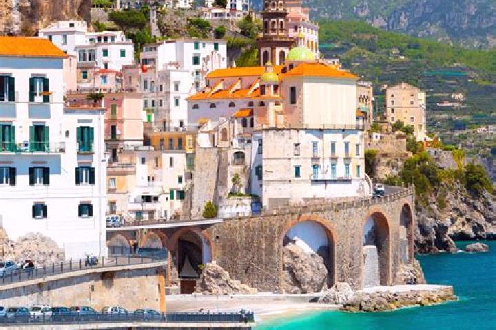 Hazel, 25 — Escort in Bancali, Italy