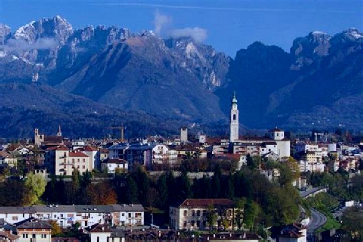 Hazel, 25 — Escort in Brentino Belluno, Italy