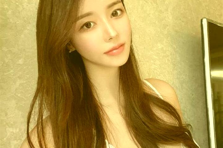 Hazel, 25 — Escort in Dianshanhu, China