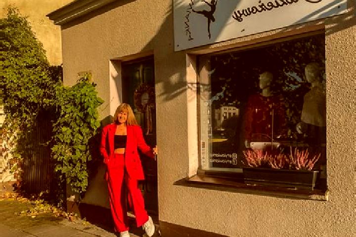 Hazel, 25 — Escort in Steszew, Poland