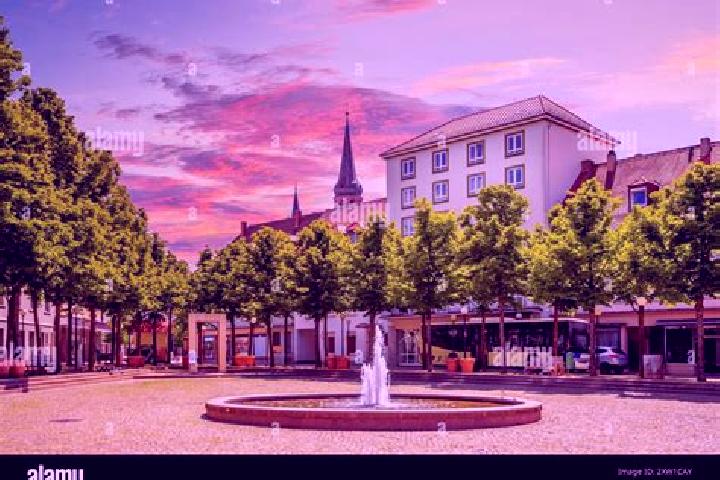 Hazel, 25 — Escort in Zweibruecken, Germany