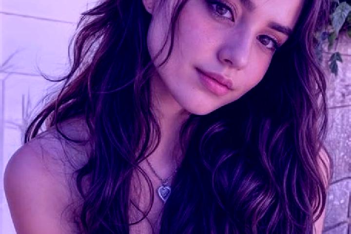 Hazel, 26, a auburn hazel-eyed middle eastern companion based in Huantar. Offering Girlfriend Experience, Domination, Massage. Available for incall and outca...