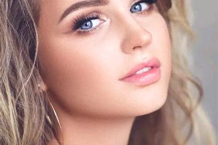 Hazel, 26, a dark blonde blue-eyed indian companion based in Sutton on Trent. Offering 69, GFE, Dinner Date, Massage, Fetish. Available for incall and outcal...