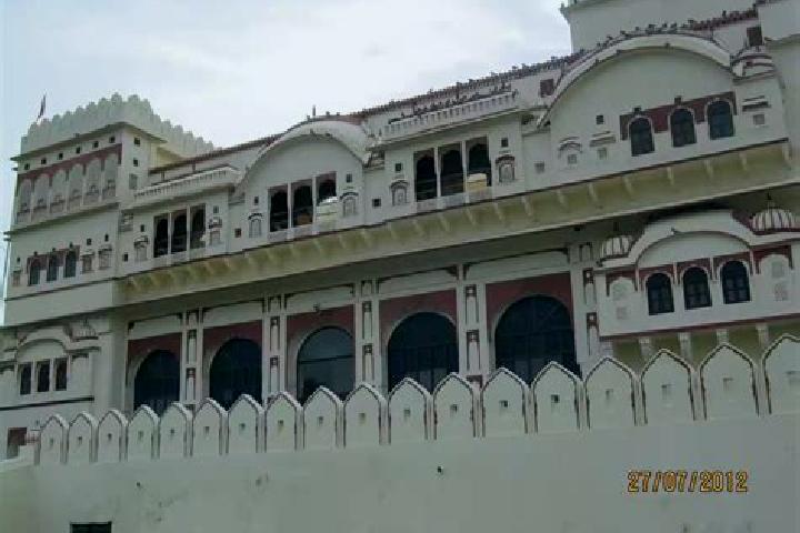Hazel, 26, a platinum blonde green-eyed mediterranean companion based in East Northport. Offering CIM, Dinner Date, Travel Companion, Deep French Kissing, Do...