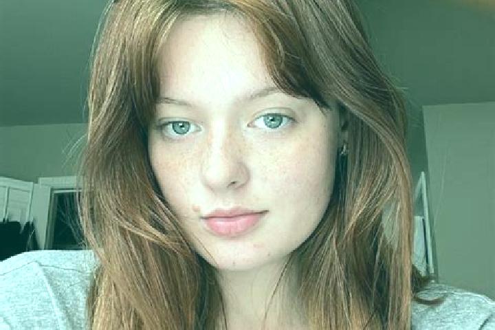 Hazel, 26, a red hazel-eyed slavic companion based in Dragodanesti. Offering Massage, Travel Companion, A-Level. Available for incall and outcall, overnight ...