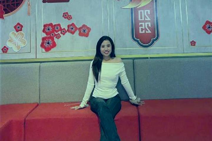 Hazel, 26 — Escort in Cam Lo, Vietnam