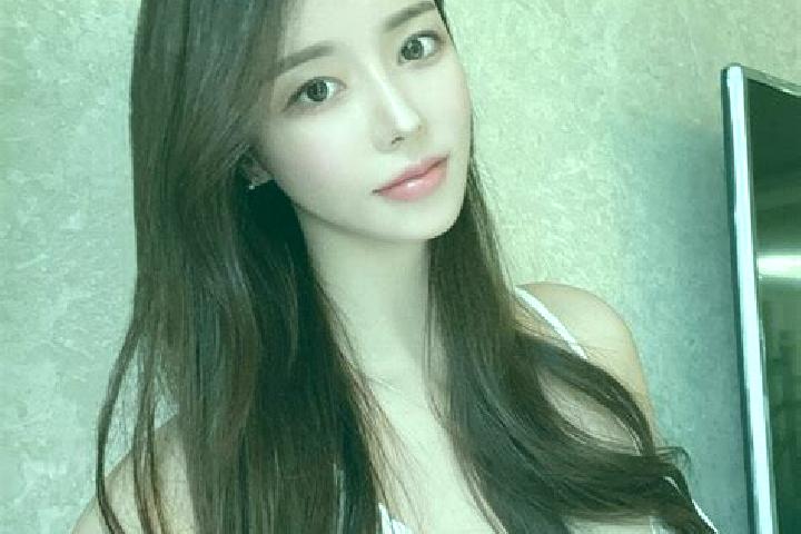 Hazel, 26 — Escort in Dangchengwan, China