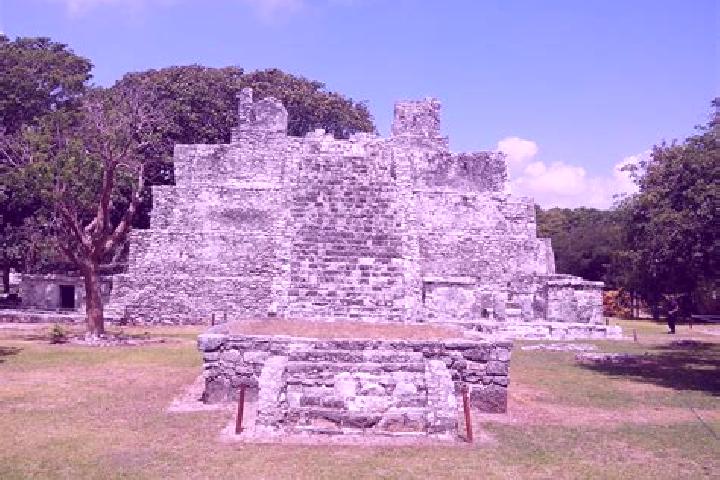 Hazel, 26 — Escort in Hecelchakan, Mexico