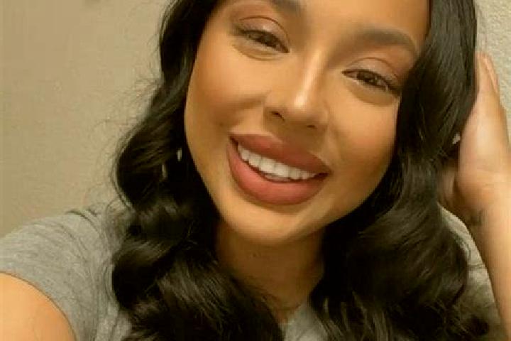 Hazel, 26 — Escort in Santa Rosa, Chile