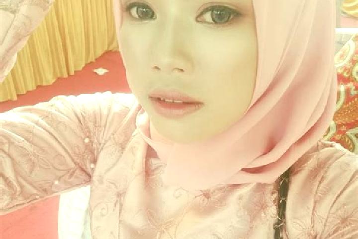 Hazel, 26 — Escort in Sedandang, Indonesia