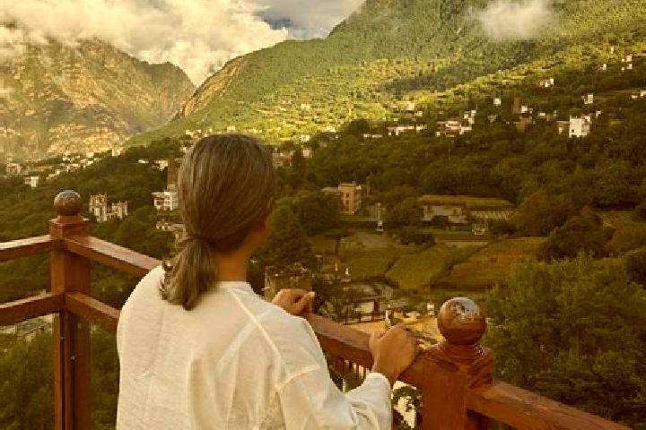 Hazel, 26 — Escort in Zhonglu, China