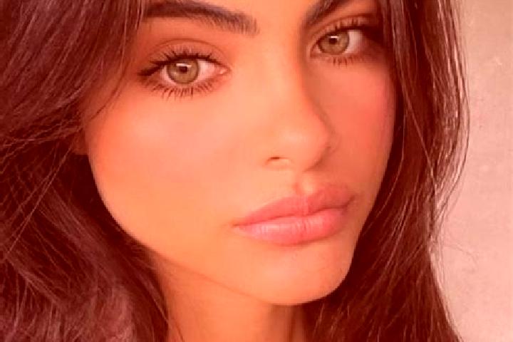Hazel, 27, a brunette green-eyed latina companion based in Ropotovo. Offering Overnight, Couples, Girlfriend Experience, Tantra. Available for incall and out...