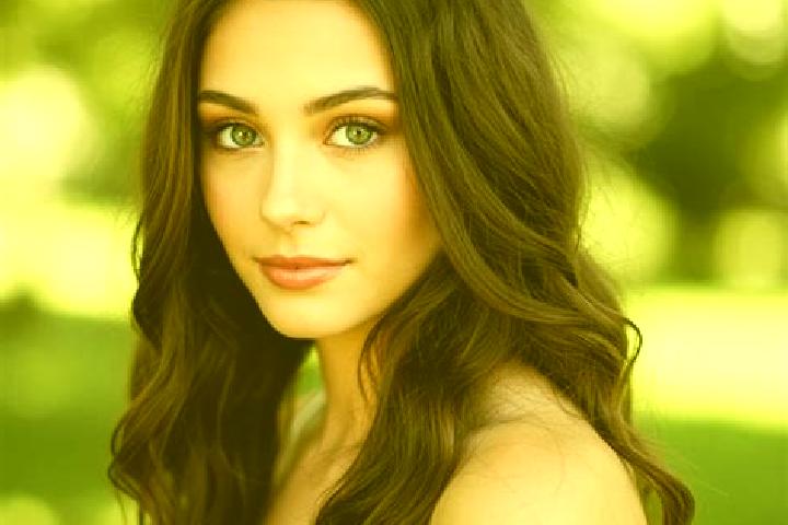 Hazel, 27, a brunette hazel-eyed caucasian companion based in Ranceni. Offering Couples, Massage, OWO. Available for incall and outcall, day and evening dates.