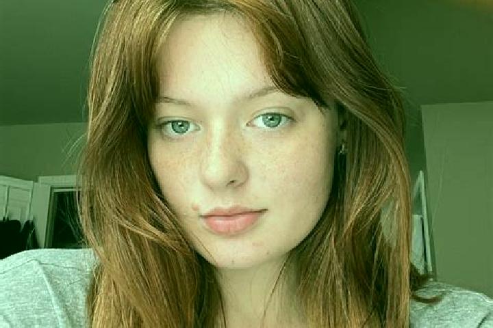 Hazel, 27, a red grey-eyed caucasian companion based in Olevano Romano. Offering Erotic Massage, Deep French Kissing, BDSM, Dinner Date. Available for incall...