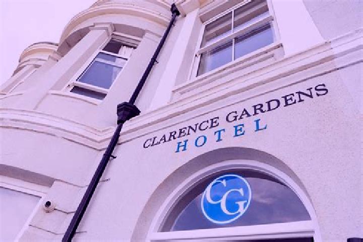 Hazel, 27 — Escort in Clarence Gardens, Australia