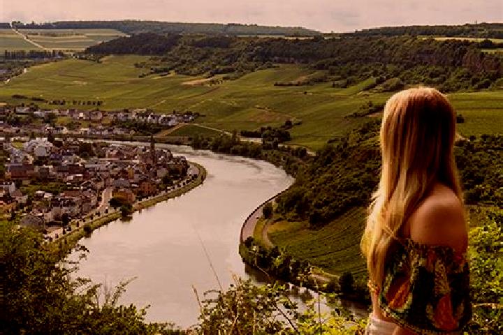 Hazel, 27 — Escort in Machtum, Luxembourg