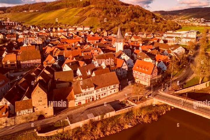 Hazel, 27 — Escort in Niedernhall, Germany