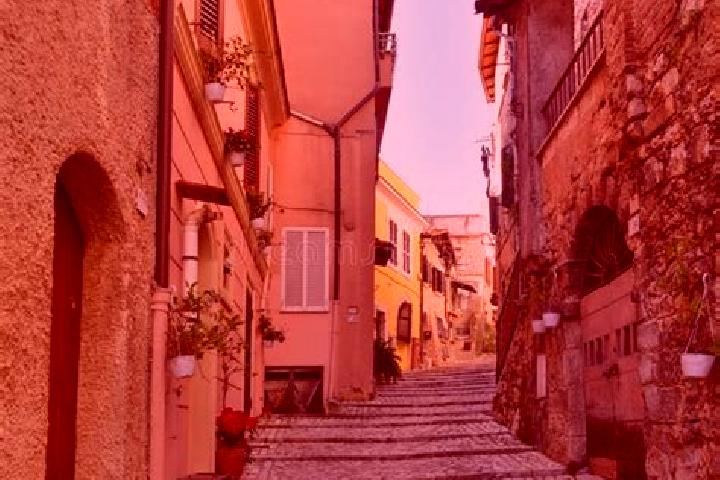 Hazel, 27 — Escort in Priverno, Italy