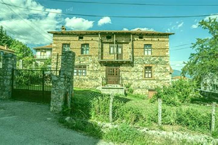 Hazel, 27 — Escort in Vratnica, North Macedonia