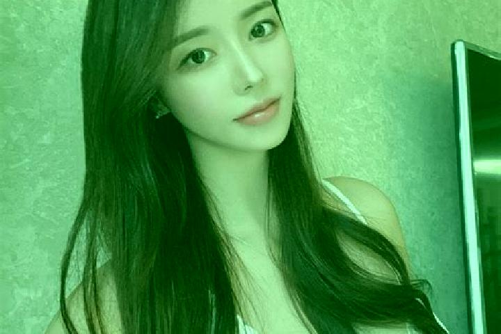 Hazel, 27 — Escort in Zhongshanlu, China