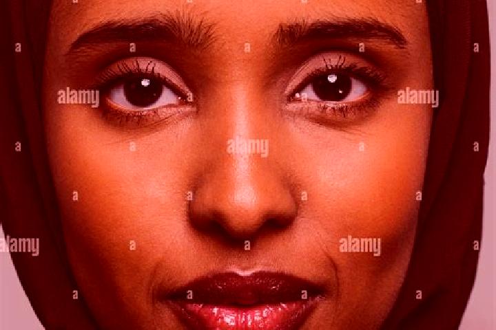 Hazel, 28, a black dark-eyed middle eastern companion based in Avtozavodskyi. Offering Dinner Date, Erotic Massage, A-Level, Couples. Available for incall an...