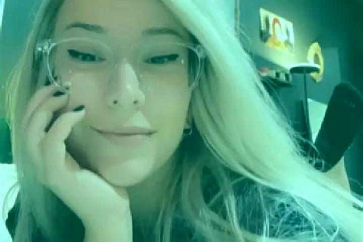 Hazel, 28, a platinum blonde amber-eyed middle eastern companion based in Formosa da Serra Negra. Offering Party Girl, Prostate Massage, CIM. Available for i...